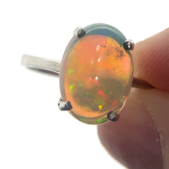Welo Opal 2.48ct Platinum Finish Solid 925 Sterling Silver Ring - Picture 4 of 7